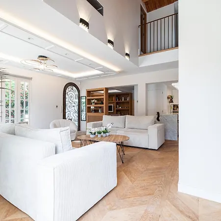 Stunning Juan Les Pins 4 Bed With Pool