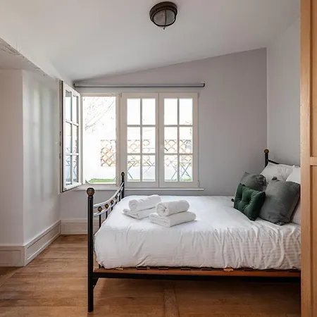 Stunning Juan Les Pins 5 Bed With Pool ヴィラ *