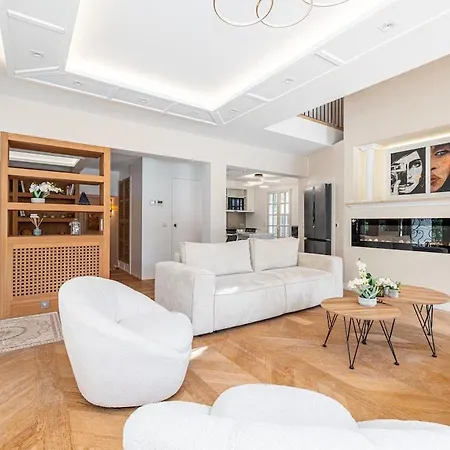 ヴィラ Stunning Juan Les Pins 5 Bed With Pool