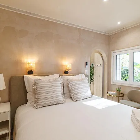 Stunning Juan Les Pins 5 Bed With Pool Vila *